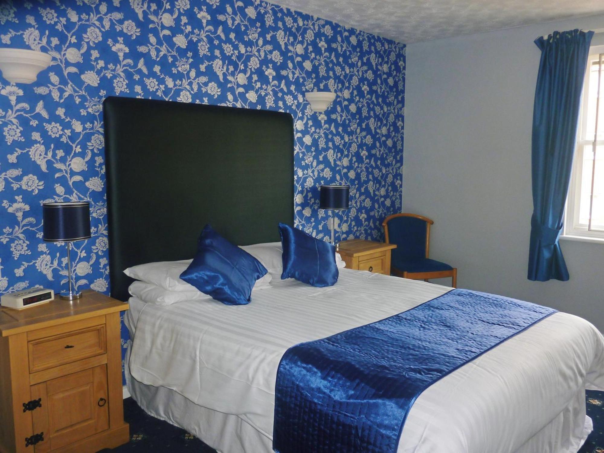 The Oakland Hotel Woodham Ferrers Exterior photo